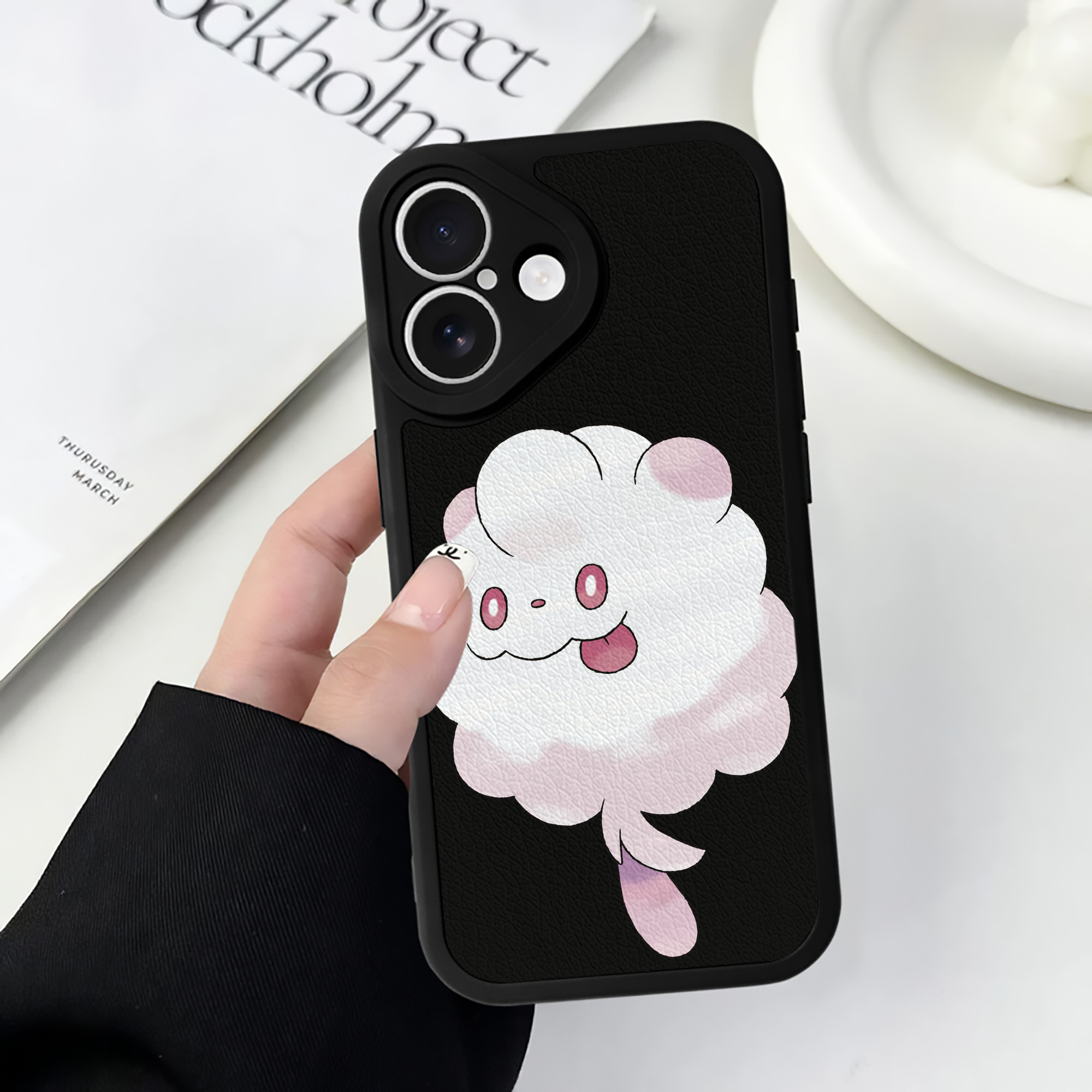 （画像用） ポケットモンスター Pokémon 【iPhone 16シリーズ対応】シリコンスマホケース（レザー調） 材質：シリコン